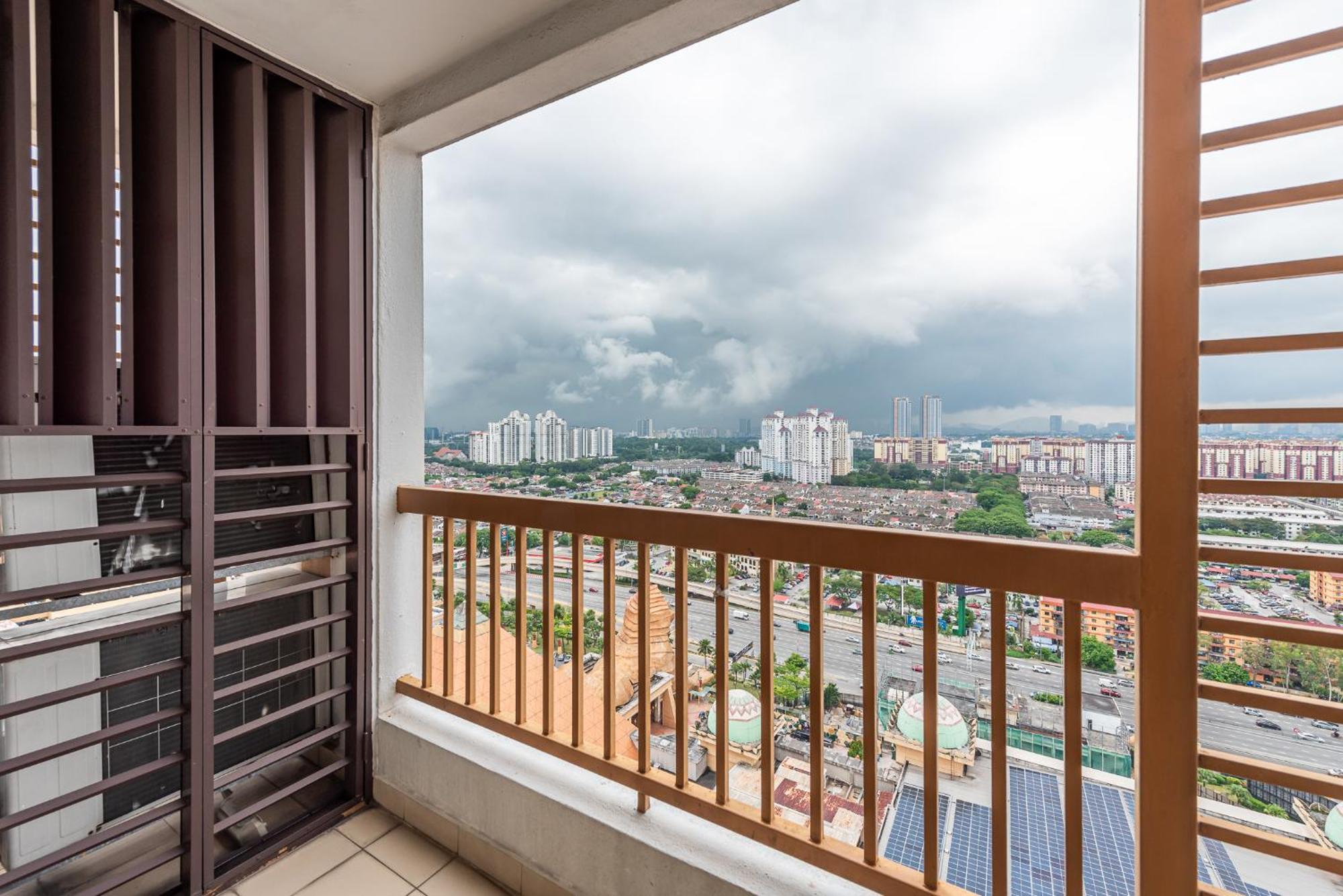 Resort Suites @ Sunway Pyramid & Sunway Lagoon Петалинг-Джая Экстерьер фото